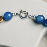 Blauwe agaat edelsteen ketting met zilveren sluiting