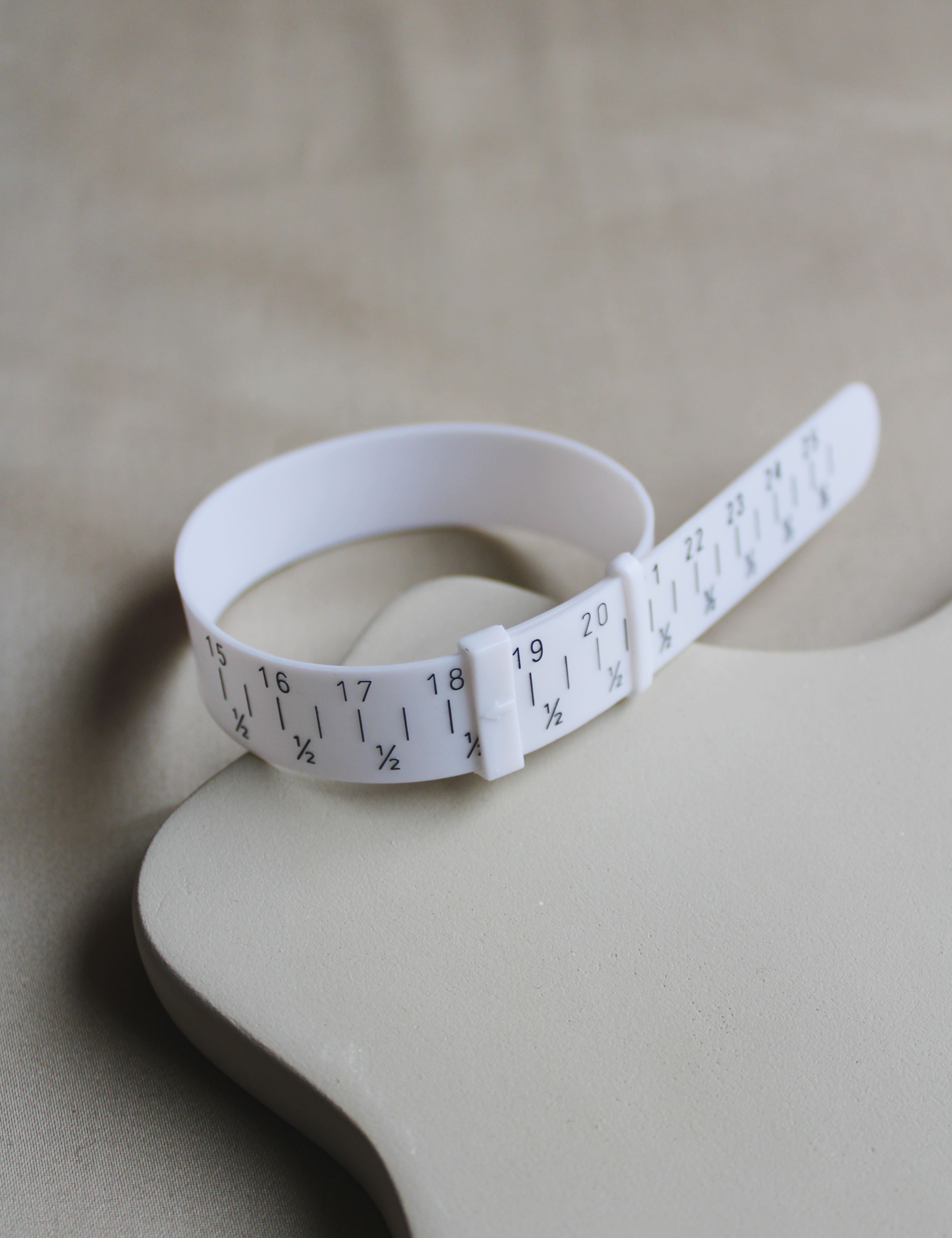 Polsmaat meten met maatbepaler