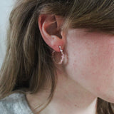 'Puck' Aardbeienkwarts Oorbellen