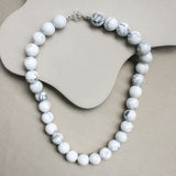 Howlite necklace 'Mona'