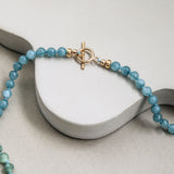 Cyaniet en chalcedoon ketting 'Chloe'