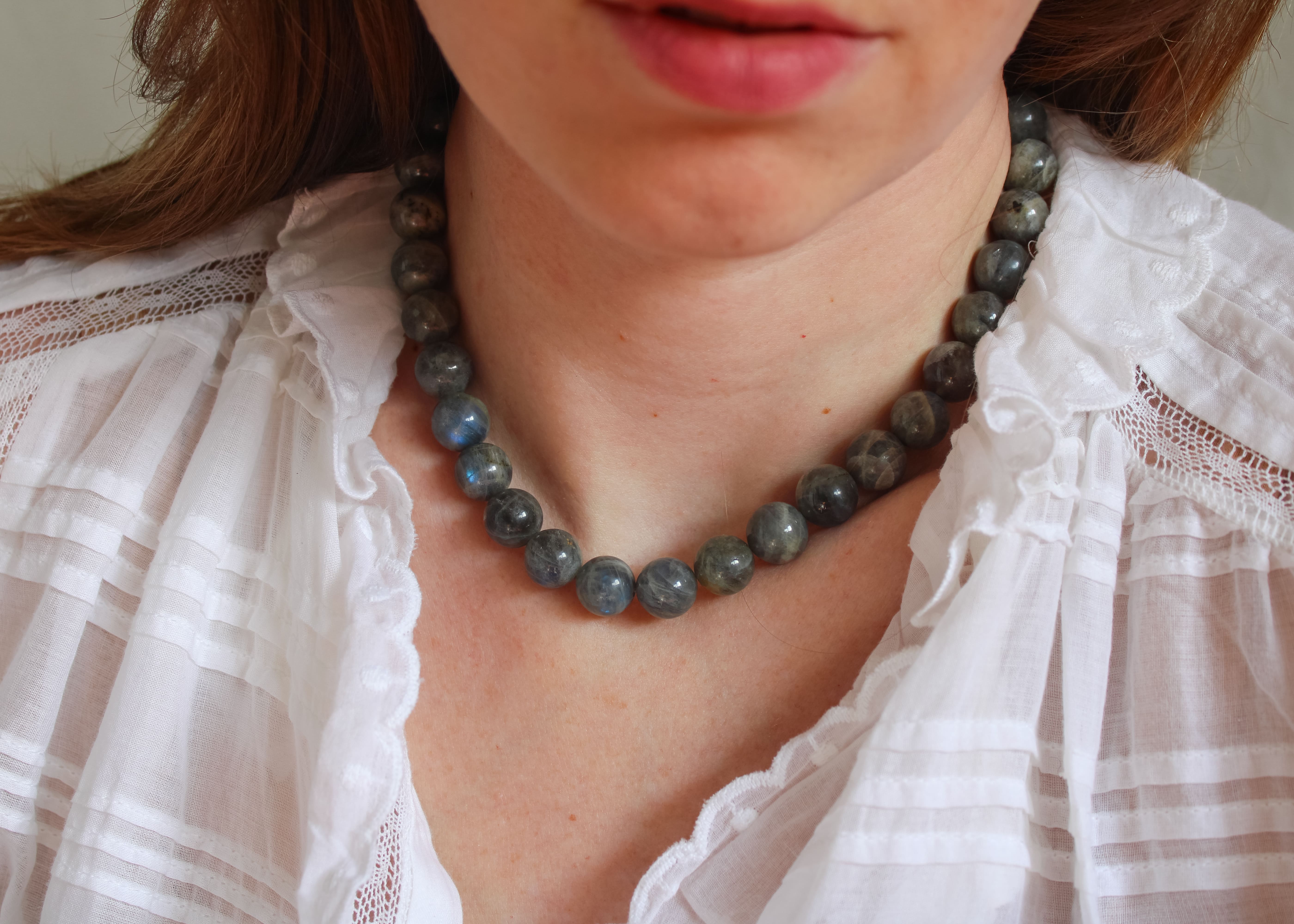 Labradoriet ketting 'Mona'